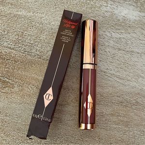 Charlotte Tilbury Hollywood Lips Matte Lipstick Show Girl 0.24 oz NEW